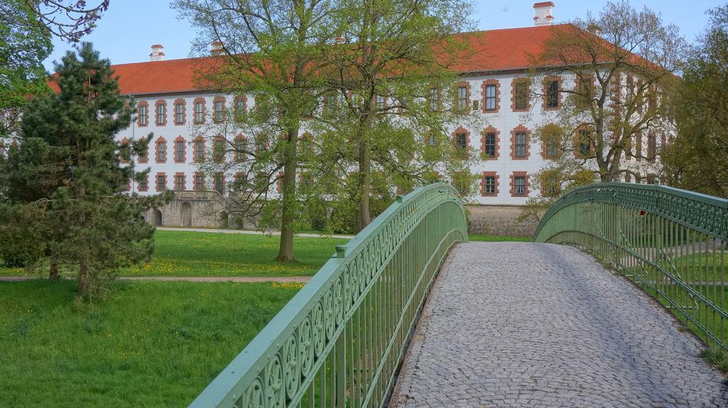 Anton-Ulrich Apartment Meiningen Exterior foto